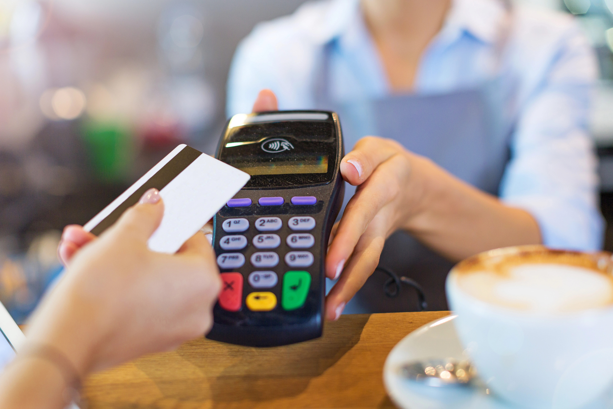 Vay thấu chi là gì? Cách hoạt động và đối tượng áp dụng 
