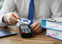 Vay thấu chi là gì? Cách hoạt động và đối tượng áp dụng
