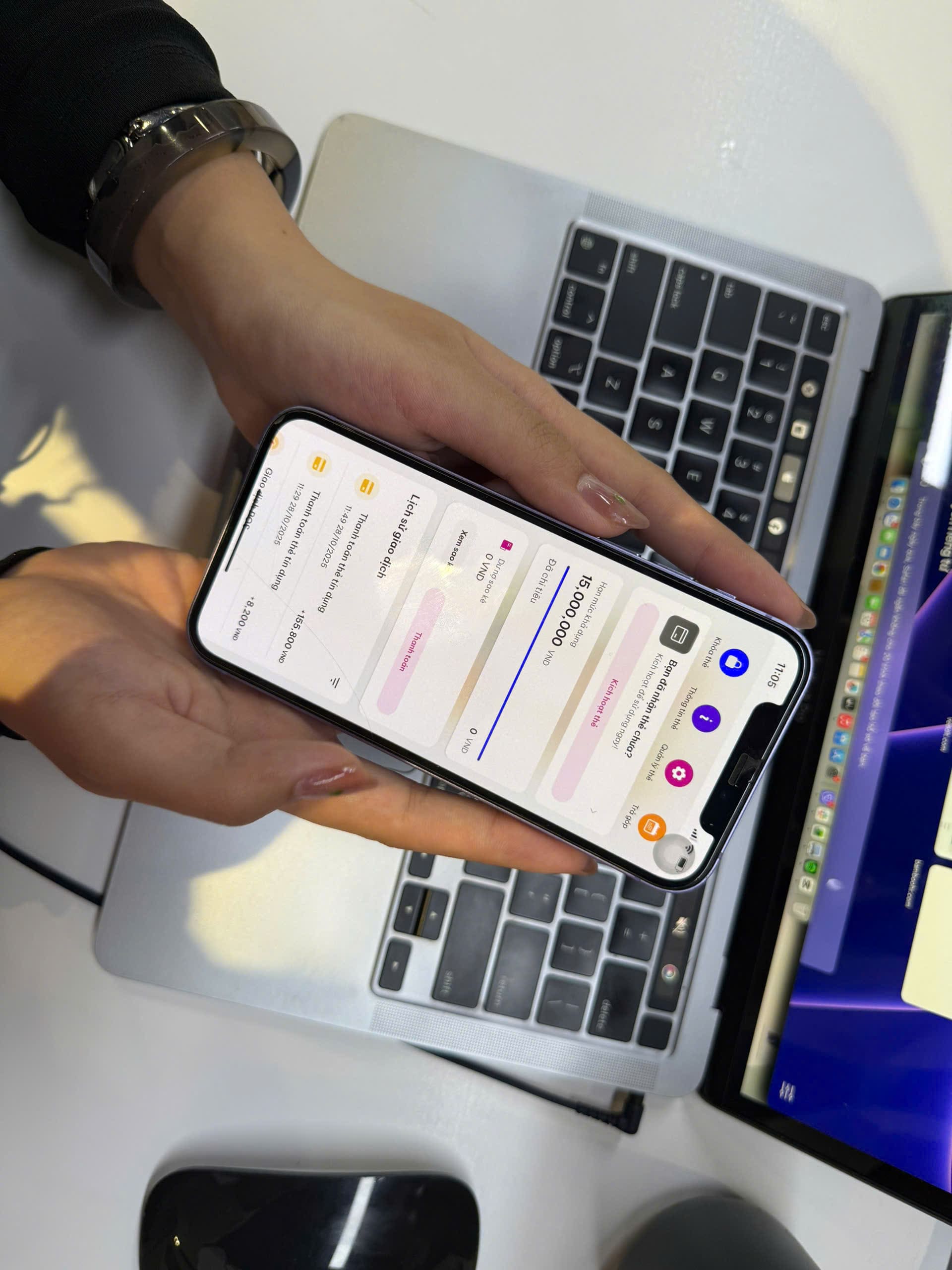 Hạn mức thẻ tín dụng là số tiền tối đa mà bạn được phép chi tiêu bằng thẻ trong một khoảng thời gian nhất định, do ngân hàng cấp dựa trên năng lực tài chính.