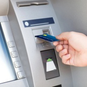hướng dẫn cách rút tiền atm