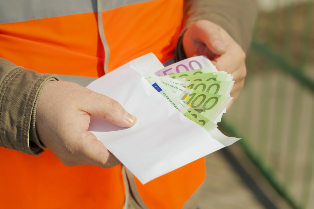 Các tiệm vàng là lựa chọn thuận tiện cho những người cần đổi một lượng ngoại tệ nhỏ để chi tiêu hoặc du lịch.