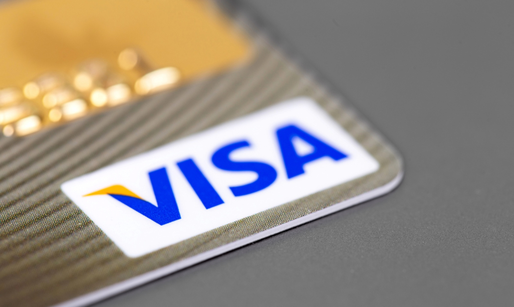 Thẻ Visa là thẻ thanh toán quốc tế do tổ chức Visa cung cấp, cho phép người dùng thực hiện giao dịch, thanh toán và rút tiền trên toàn cầu.