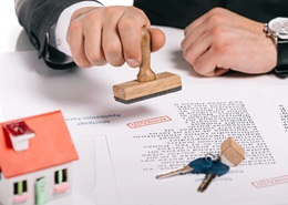 Vay thế chấp tài sản là gì