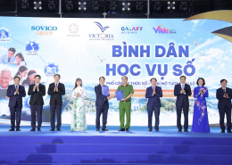 Phó Thủ tướng Lê Tiến Châu cùng các đại biểu chứng kiến Cục Cảnh sát quản lý hành chính về trật tự xã hội và Tập đoàn Sovico trao Biên bản ghi nhớ hợp tác