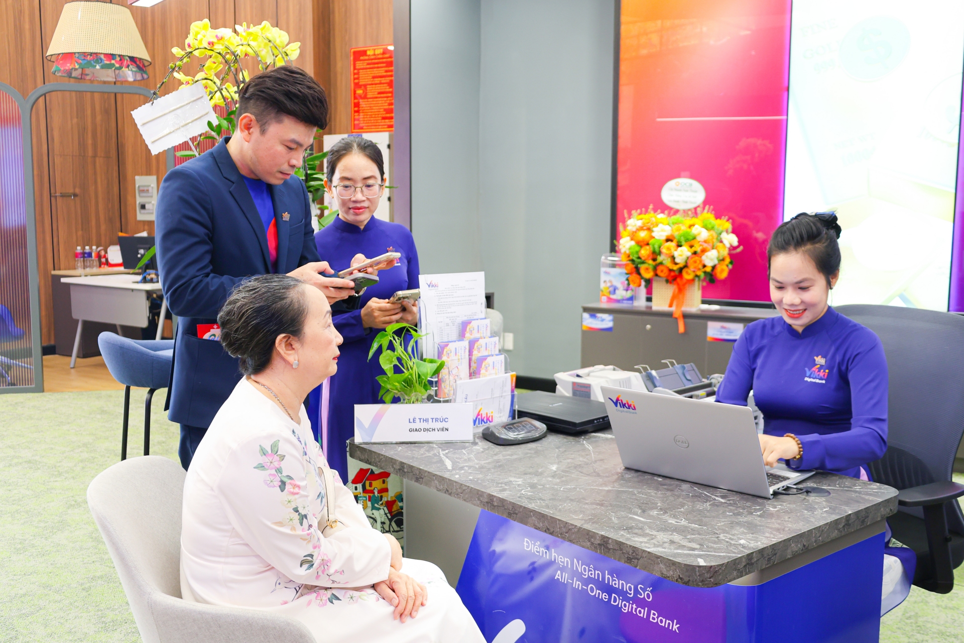 Đồng hành cùng người dân, doanh nghiệp thúc đẩy tăng trưởng bền vững