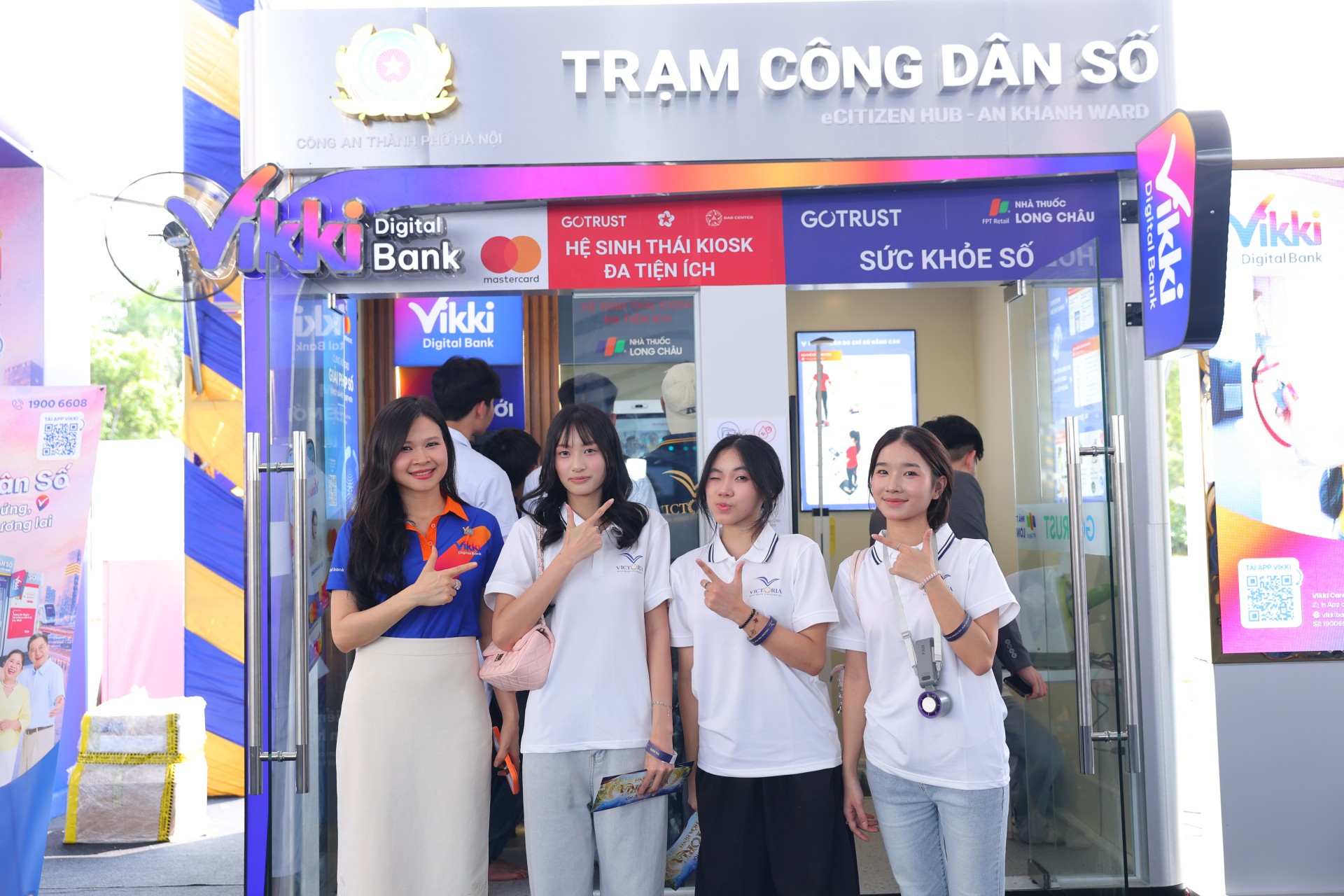 Mô hình Trạm Công dân số, điểm chạm kết nối dịch vụ tài chính và các tiện ích thiết yếu trong đời sống.